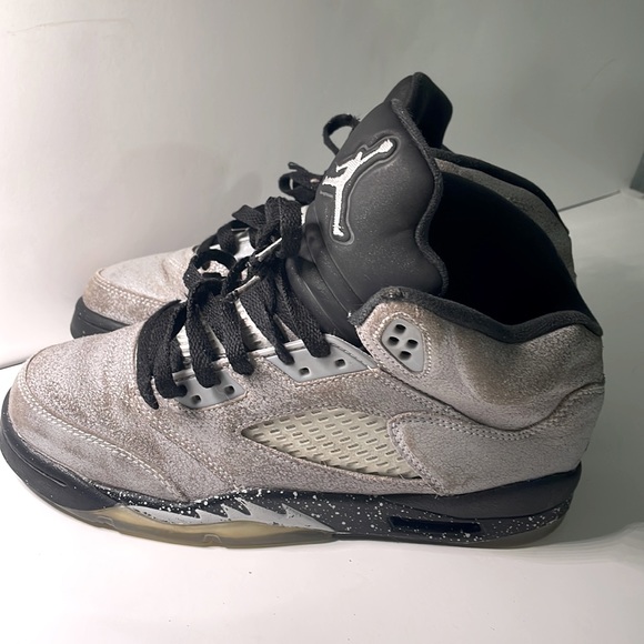 Jordan Shoes - Jordan 5 wolf grey